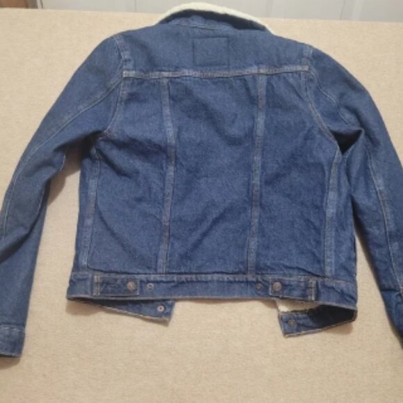 Levi's Denim Jacket with Sherpa Lining Sherpa Shearling Denim Trucker Jacket - Picture 2 of 6